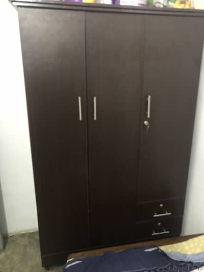 Move able wooden Almarih