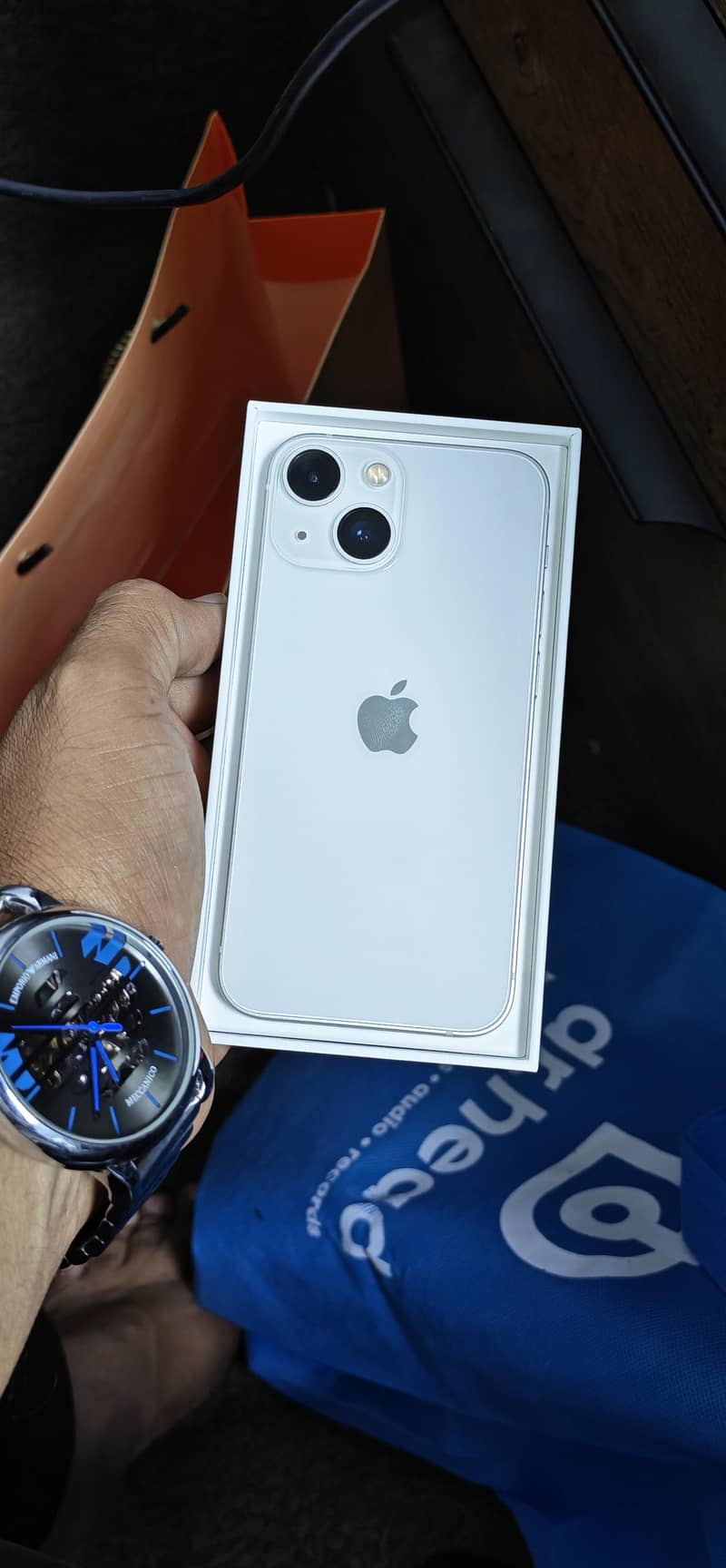 Apple iPhone 13 mini 4