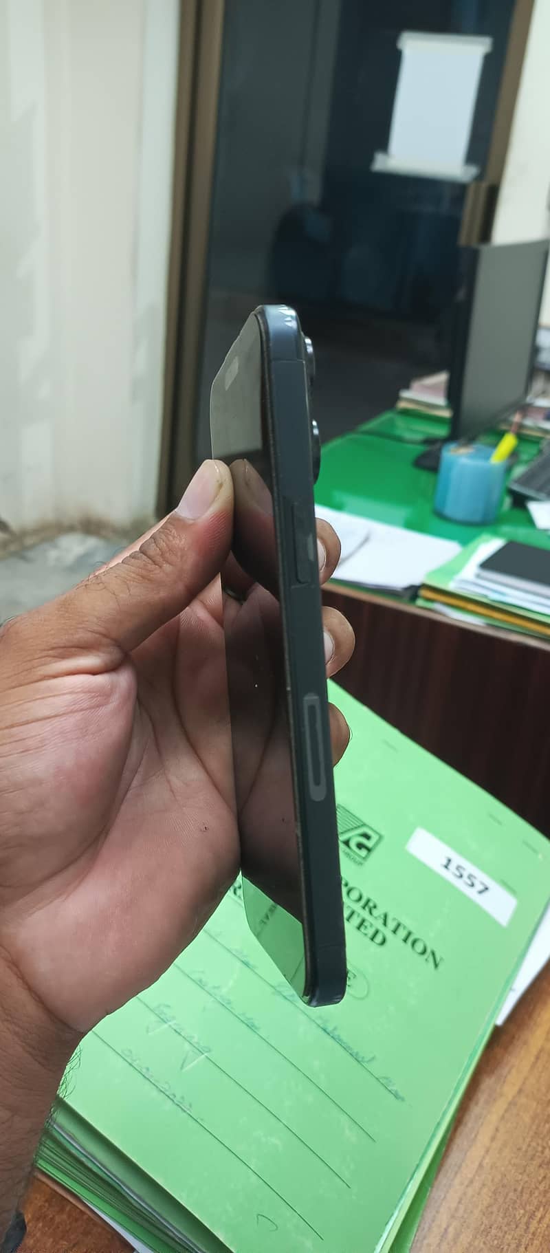 Apple iPhone 15 Pro Max 1