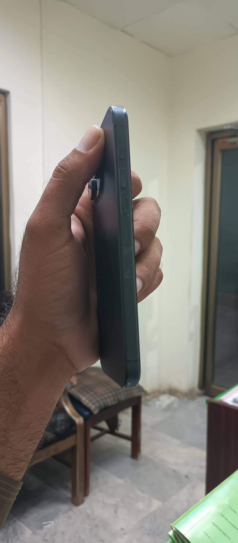 Apple iPhone 15 Pro Max 2