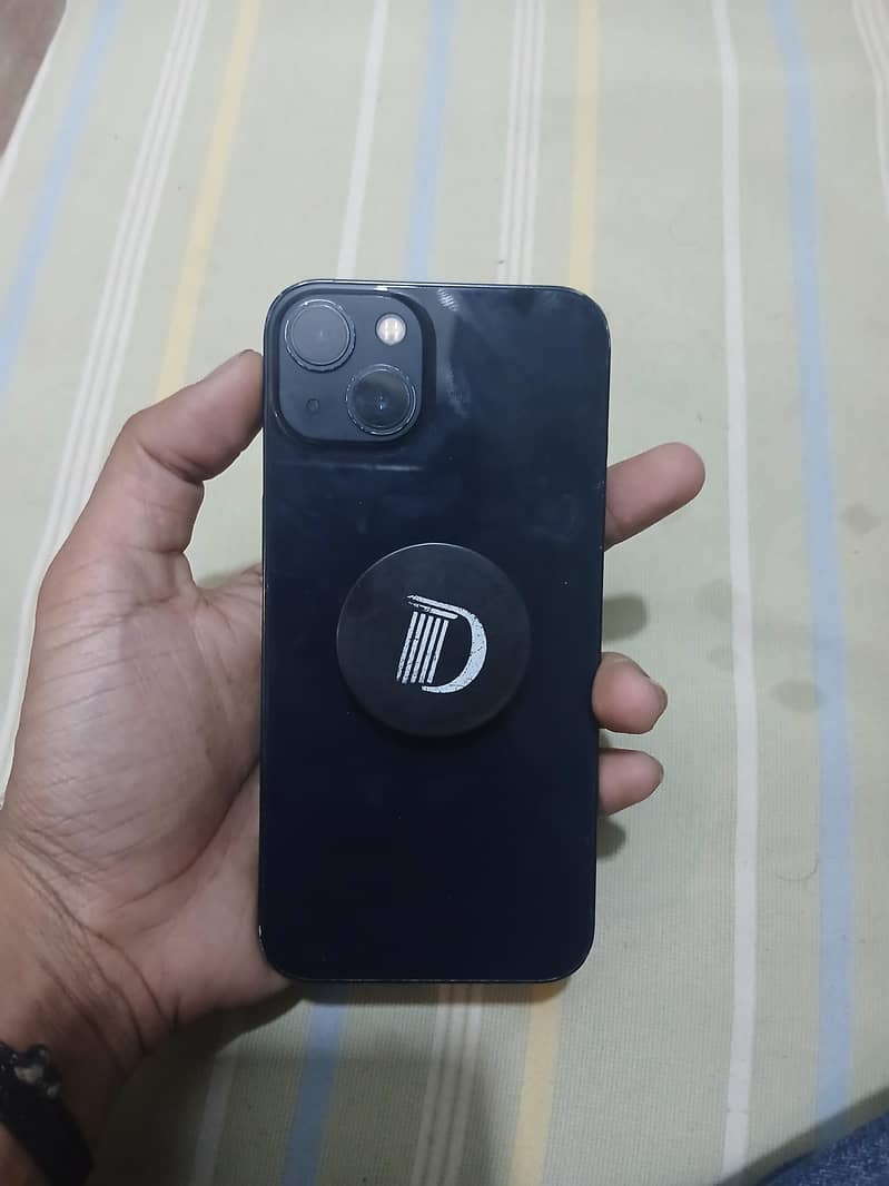 Apple iPhone 13 2