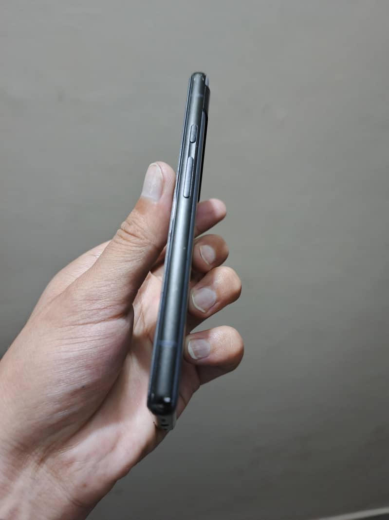 Google Pixel 6a 128GB 1