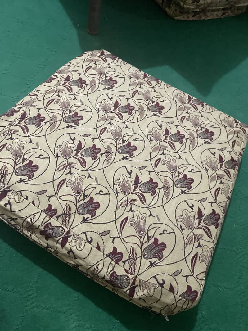Sofa cushions 0