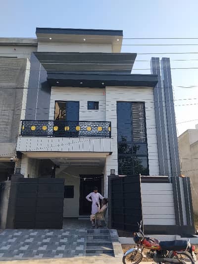 5 Marla Brand New House For Sale Satlesh House Facing Park 40 Ft Rod Near Masjid