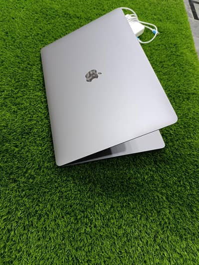 Macbook Pro 2019,A2141, 16 inch, Core i9, 32GB RAM، 512GB SSD, 4GB Gra