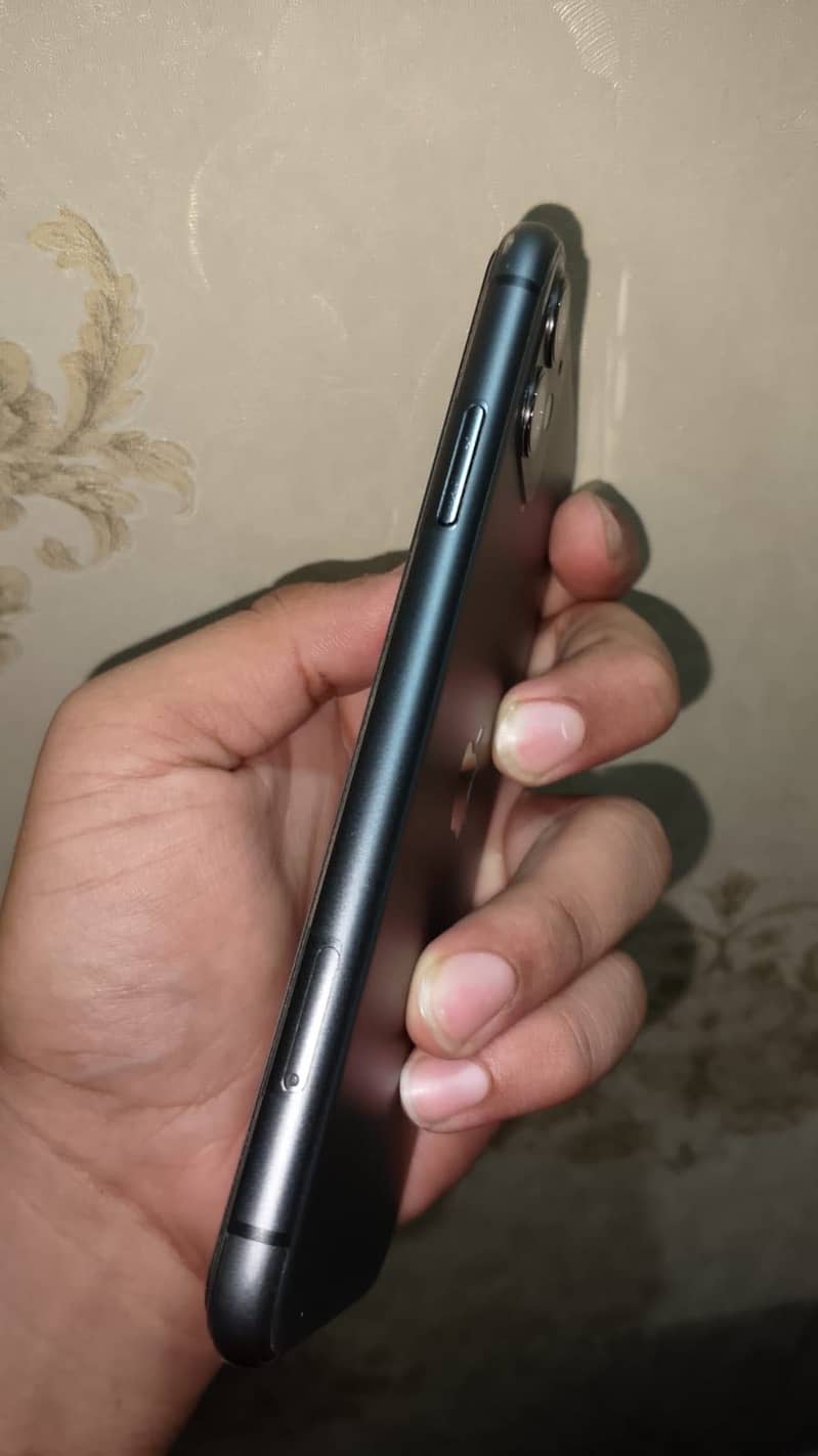 Apple iPhone 11 5