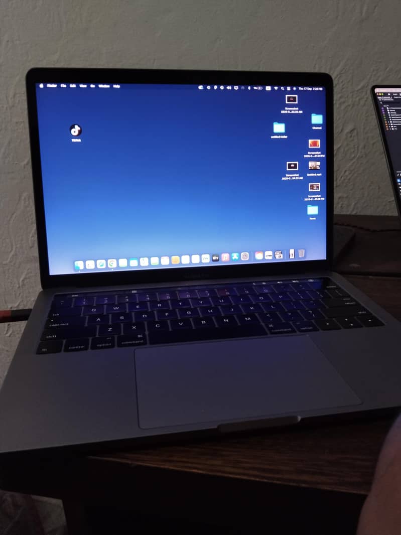 Macbook pro 2017 4
