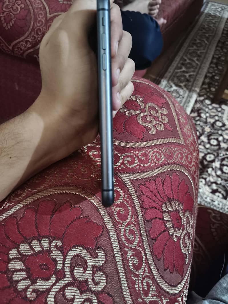 Apple iPhone 11 1