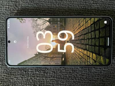 Sharp Aquos r7