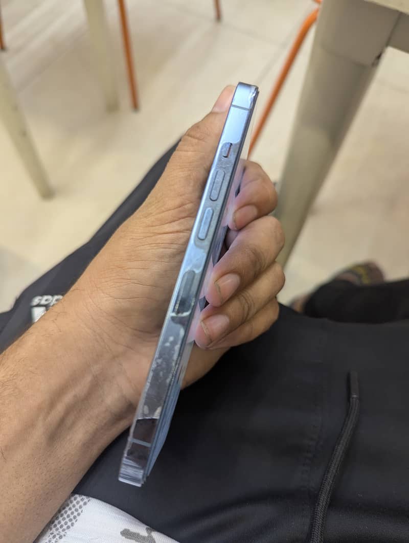 Apple iPhone 13 Pro 1