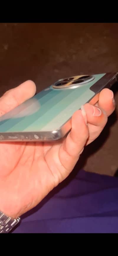 Tecno CAMON 30