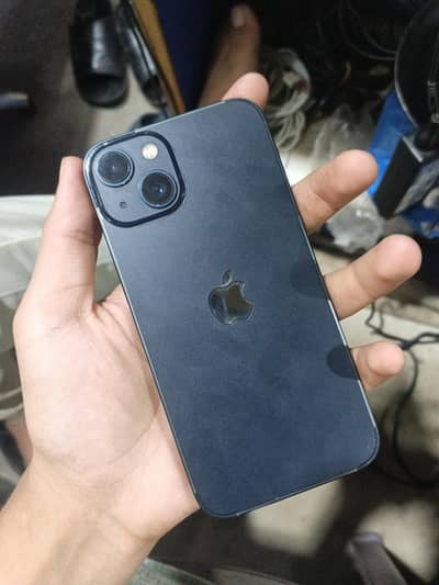Apple iPhone 13