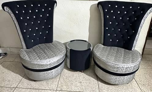 King size Bed with 2 side tables and dressing table
