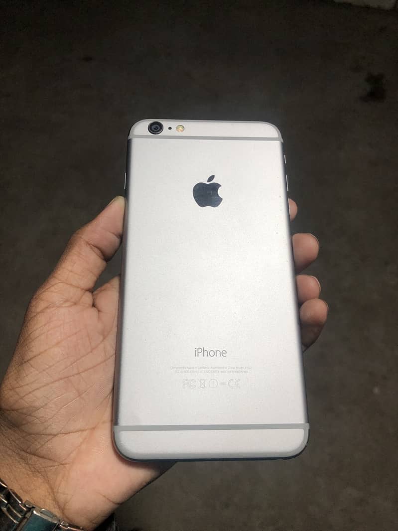 Apple iPhone 6S Plus 0