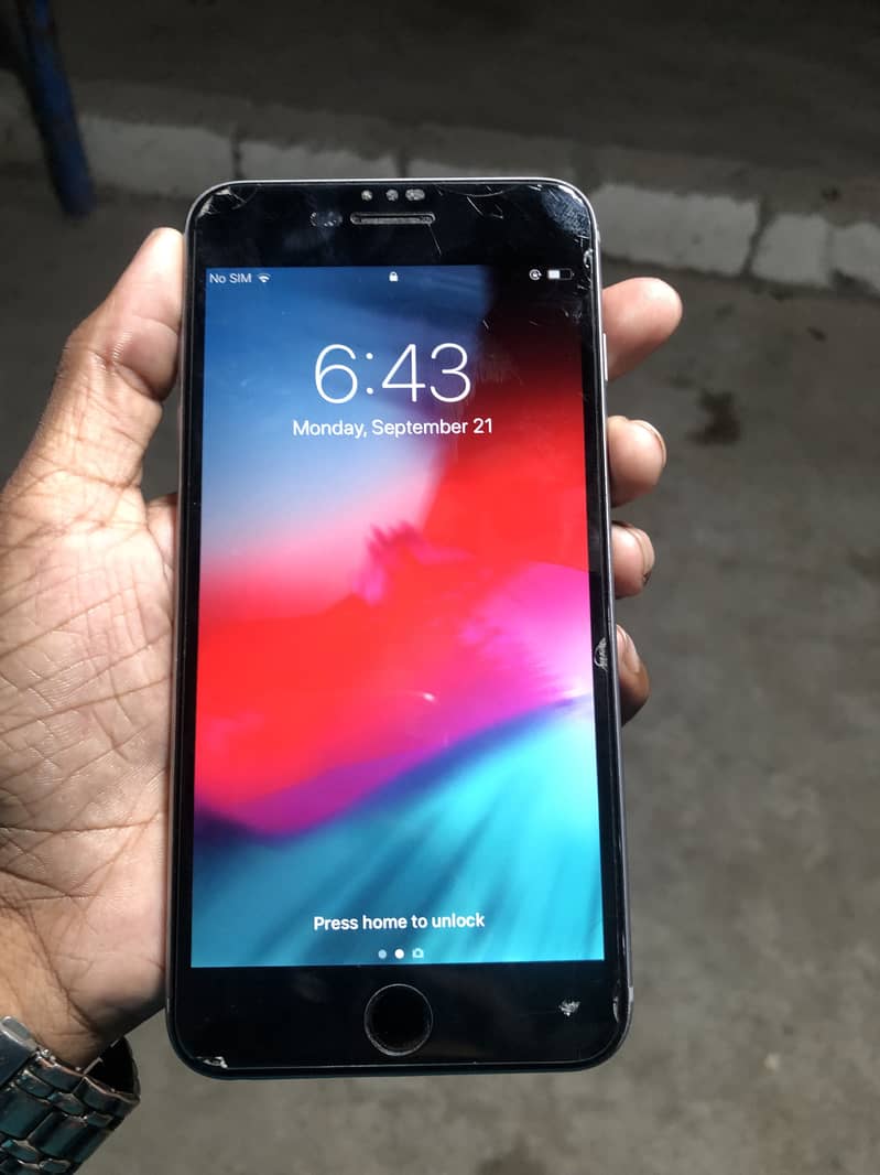 Apple iPhone 6S Plus 1