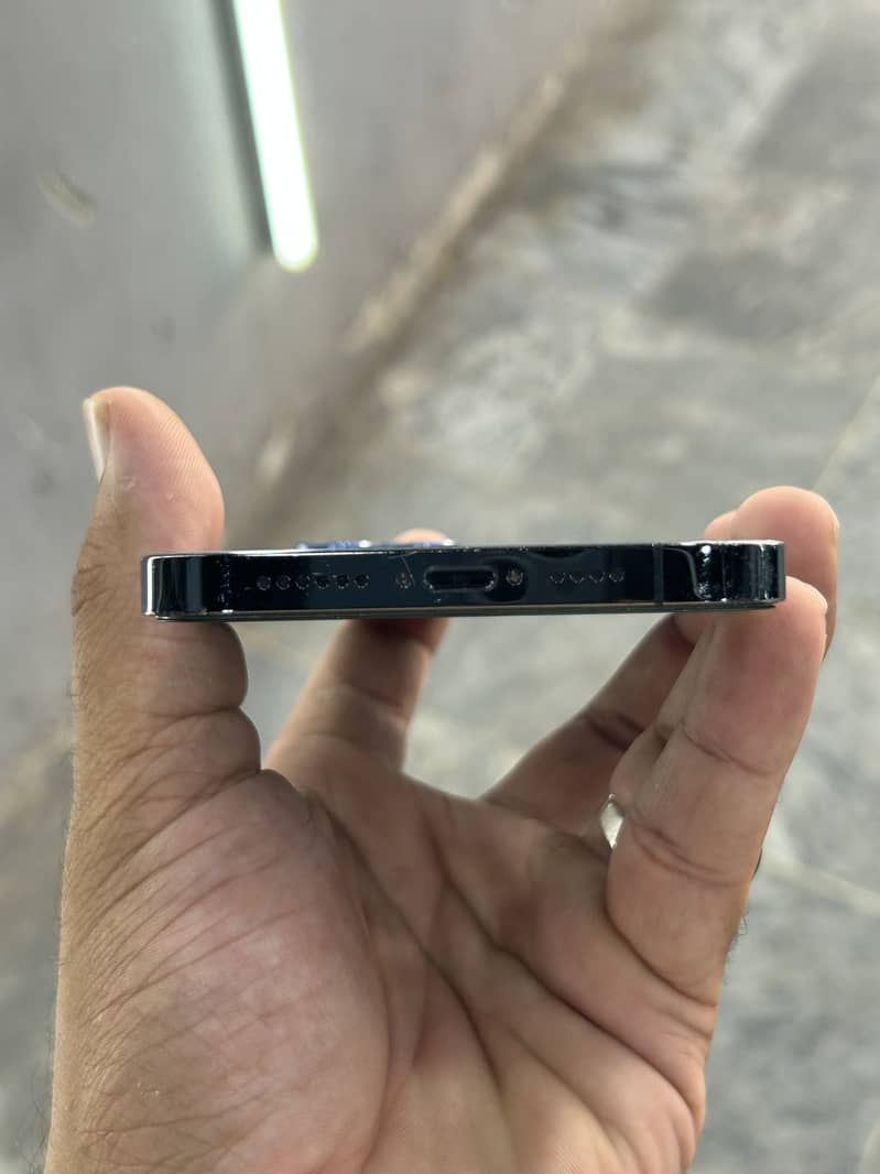 Apple iPhone 12 Pro Max 2