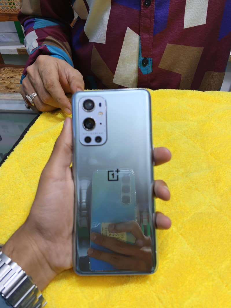 one plus 9 pro 8/256 0
