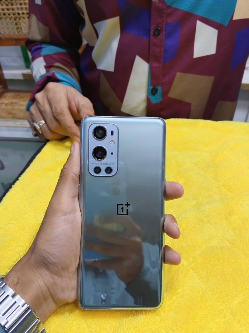 one plus 9 pro 8/256 1