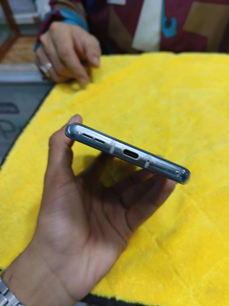 one plus 9 pro 8/256 4