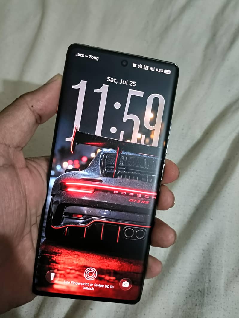 Tecno CAMON 40 Pro 0