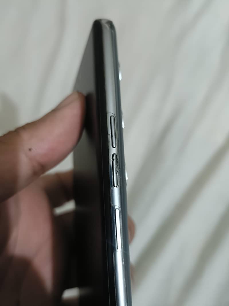 Tecno CAMON 40 Pro 6