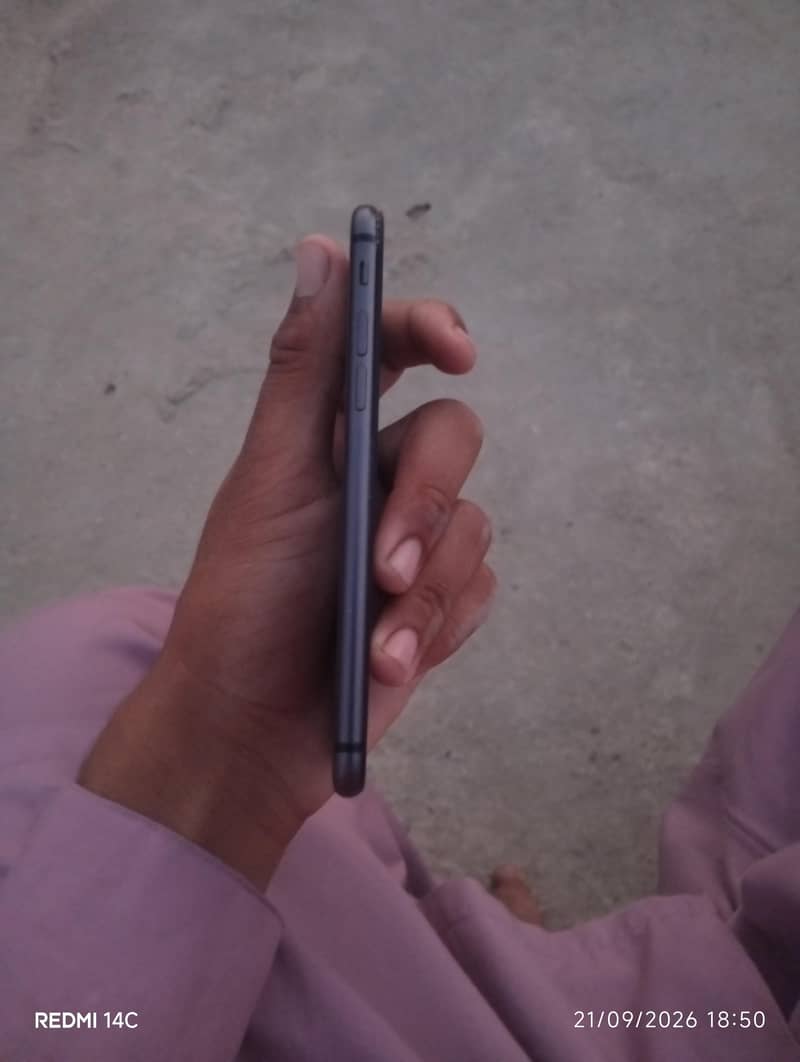 Apple iPhone 8 2