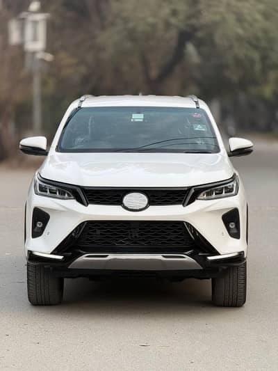 Toyota Fortuner Legender 2023