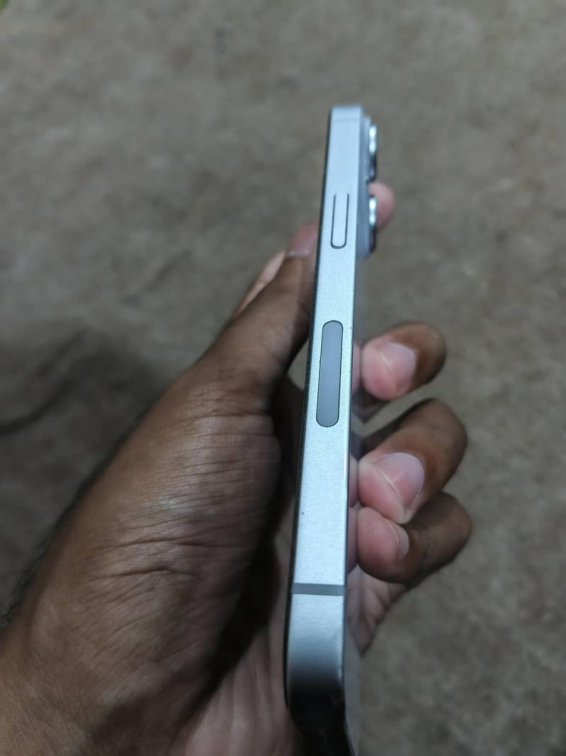 Apple iPhone 14 1