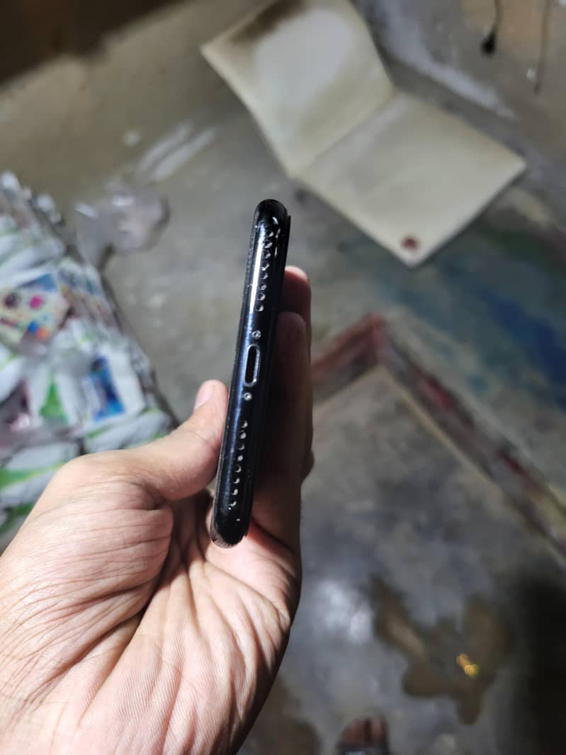 Apple iPhone 7 Plus 6