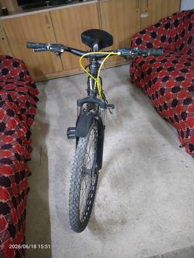12 springs mountain bike 26 inch disc brake good condition