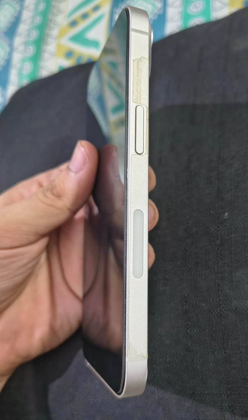 Apple iPhone 14 3