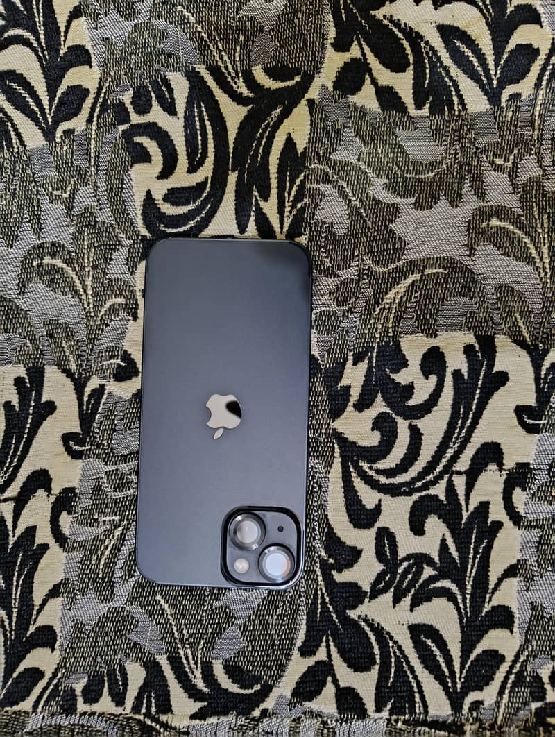 Apple iPhone 13 3