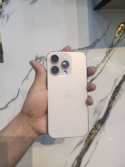 Apple iPhone 16 Pro