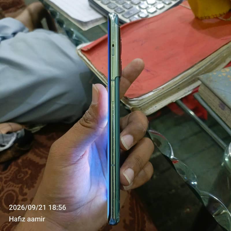 One Plus 10 Pro 1