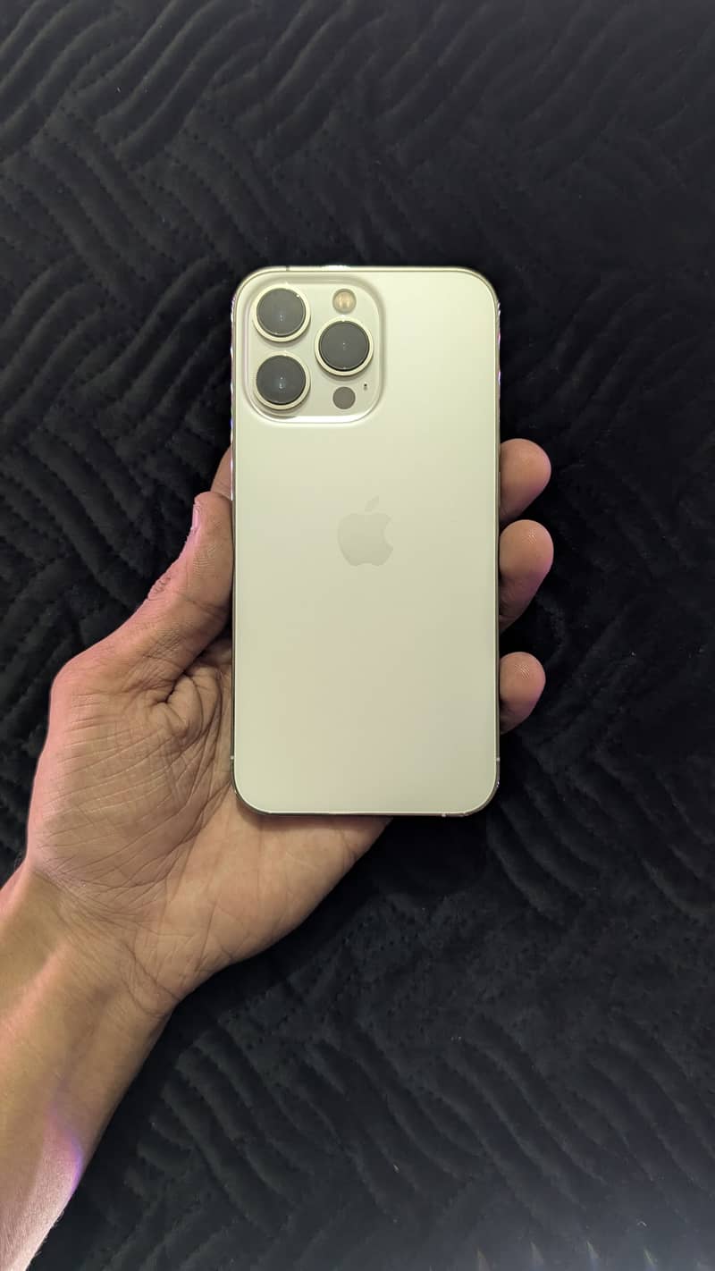 Apple iPhone 13 Pro 3