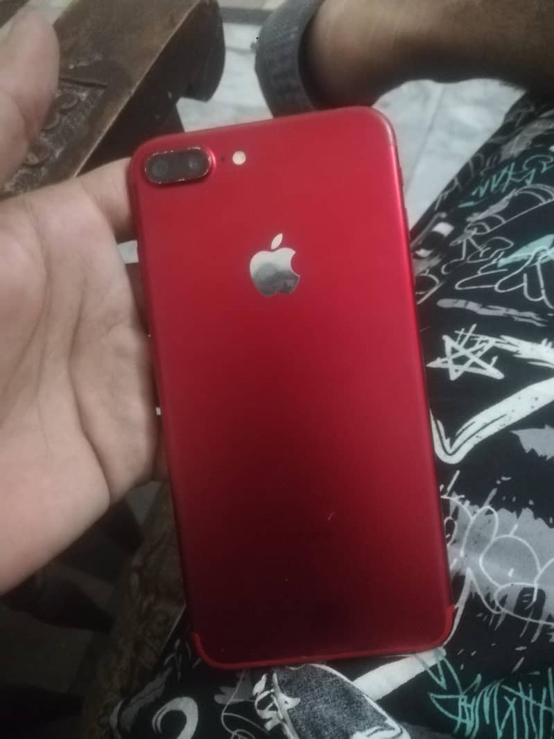 Apple iPhone 7 Plus 0