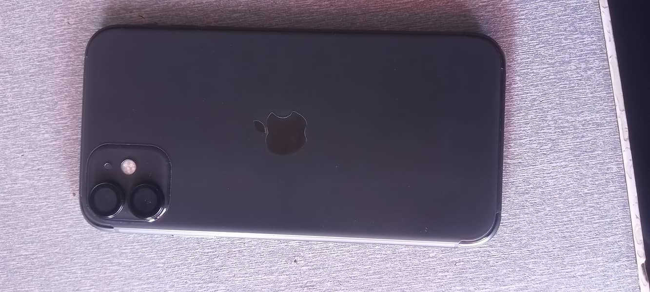 Apple iPhone 11 0