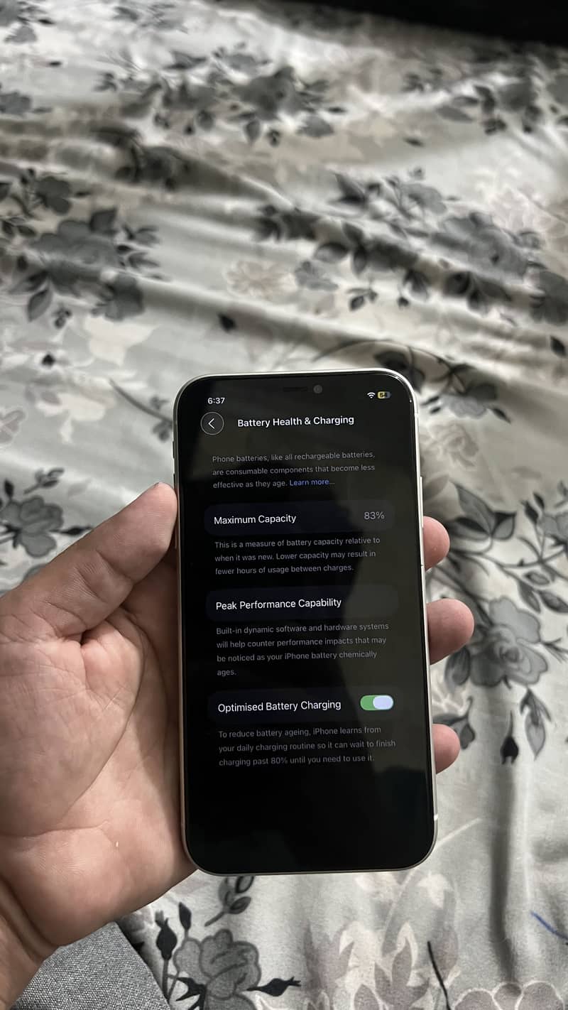 Apple iPhone 11 12