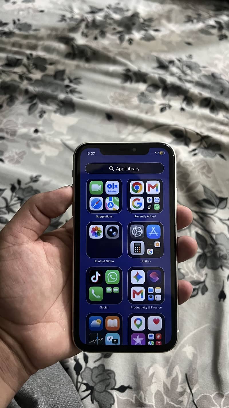 Apple iPhone 11 13