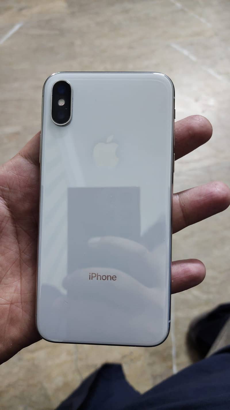 Apple iPhone X 3