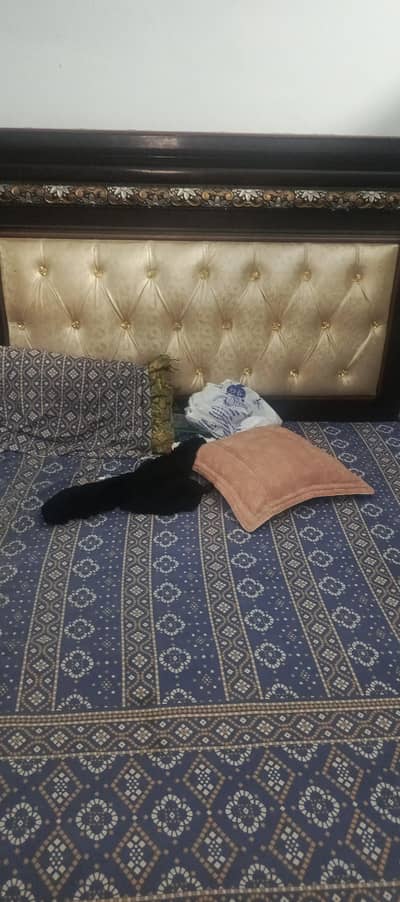 king bed