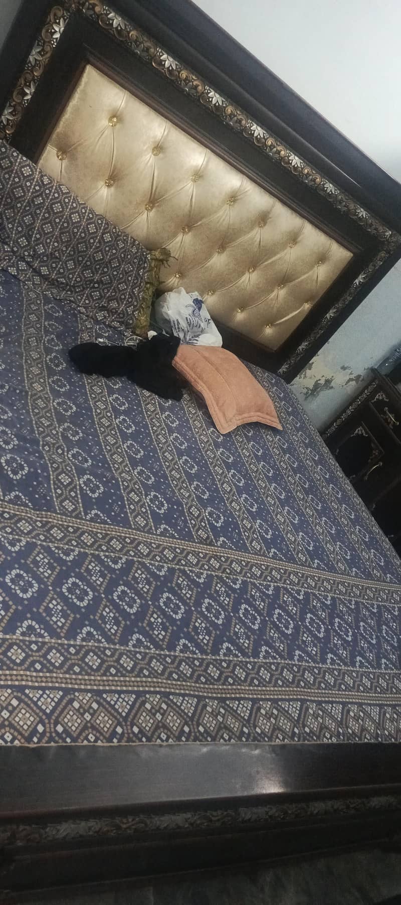 king bed 1