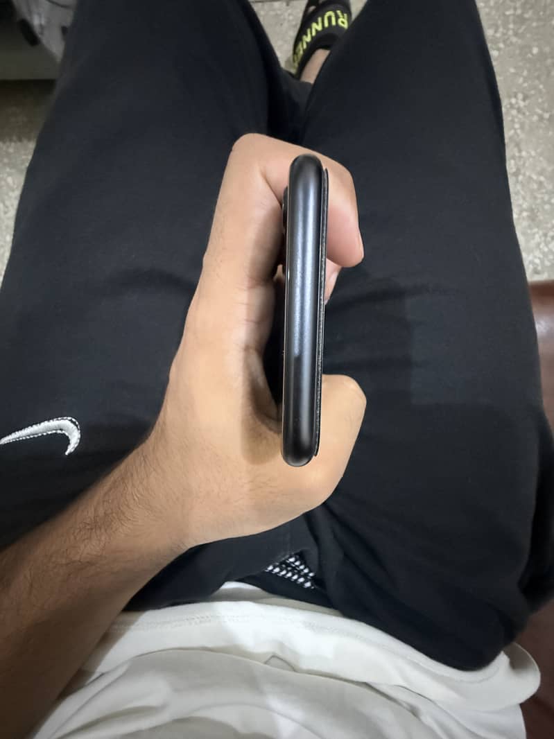 Apple iPhone SE 4