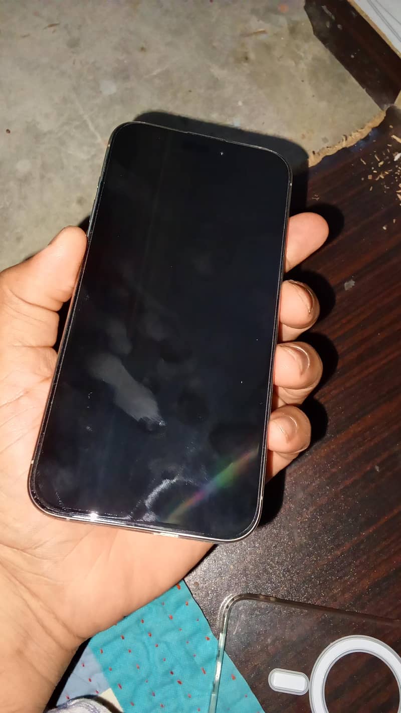 Apple iPhone 15 Pro Max 0