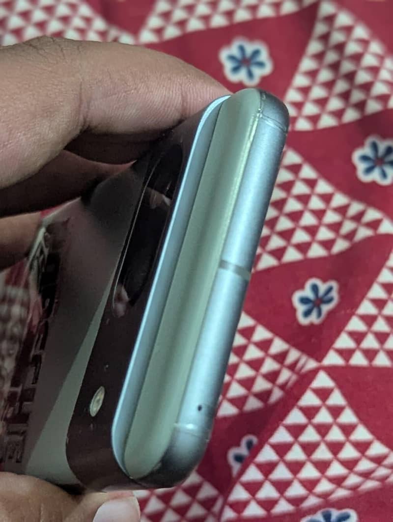 Google Pixel 8 3