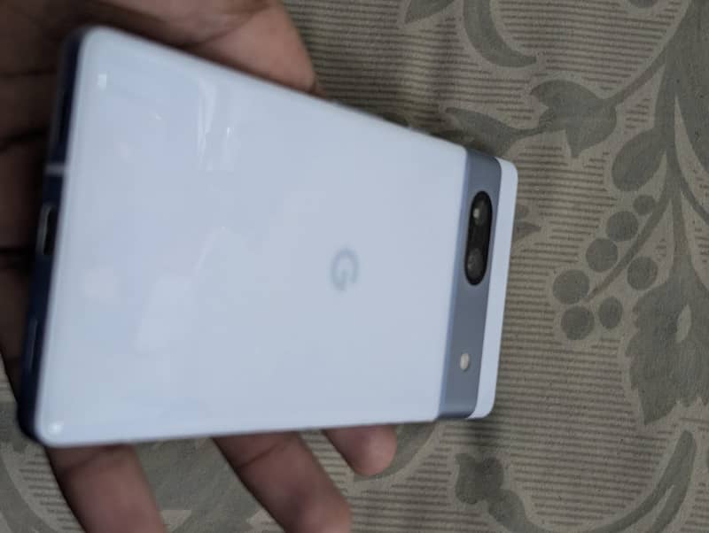 Google Pixel 7a 2