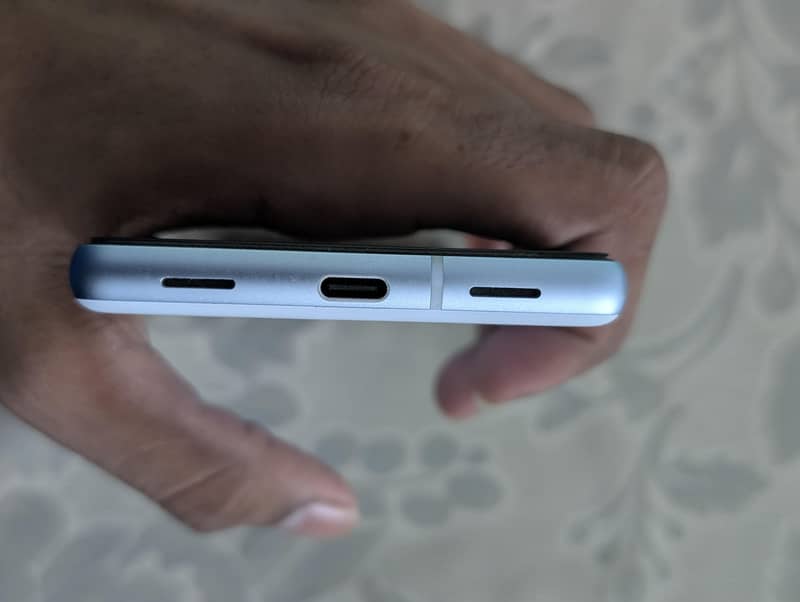 Google Pixel 7a 5