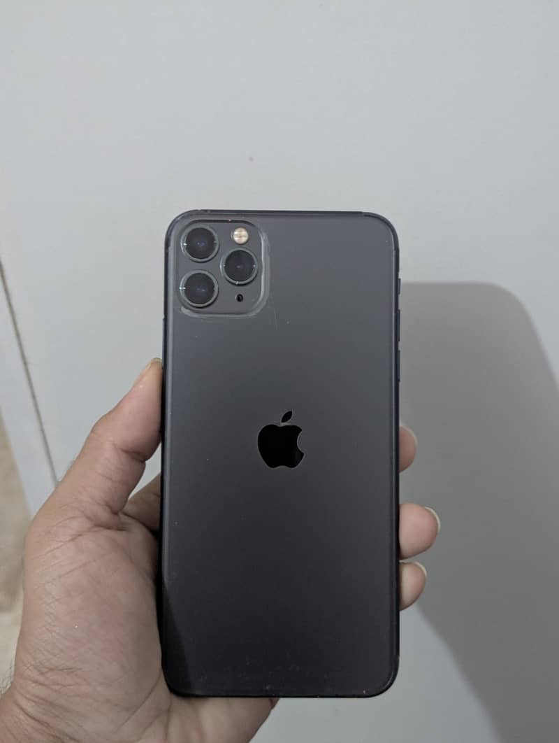 Apple iPhone 11 Pro Max 2