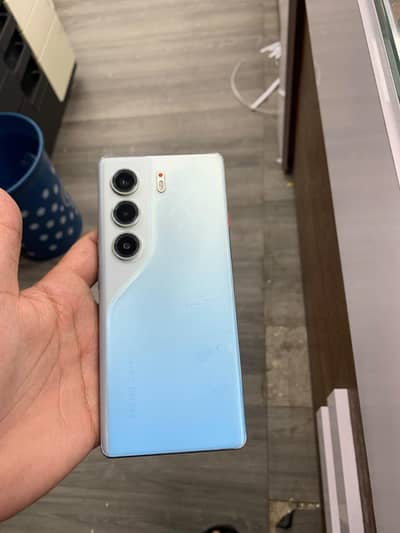 Tecno CAMON 40 Pro