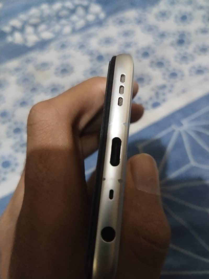 OPPO A16 1